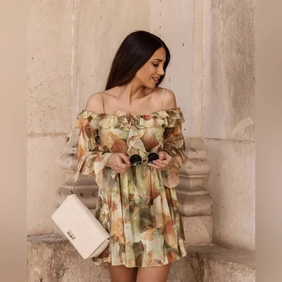 white kimono dress Batwing White Lace Kimono Dress. Love that Boho